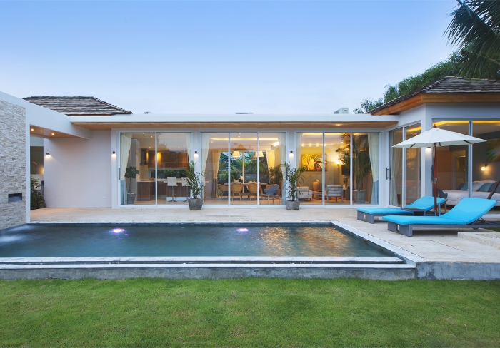 2 - 4 bedrom Thai Balinese villas in center of NaiHarn